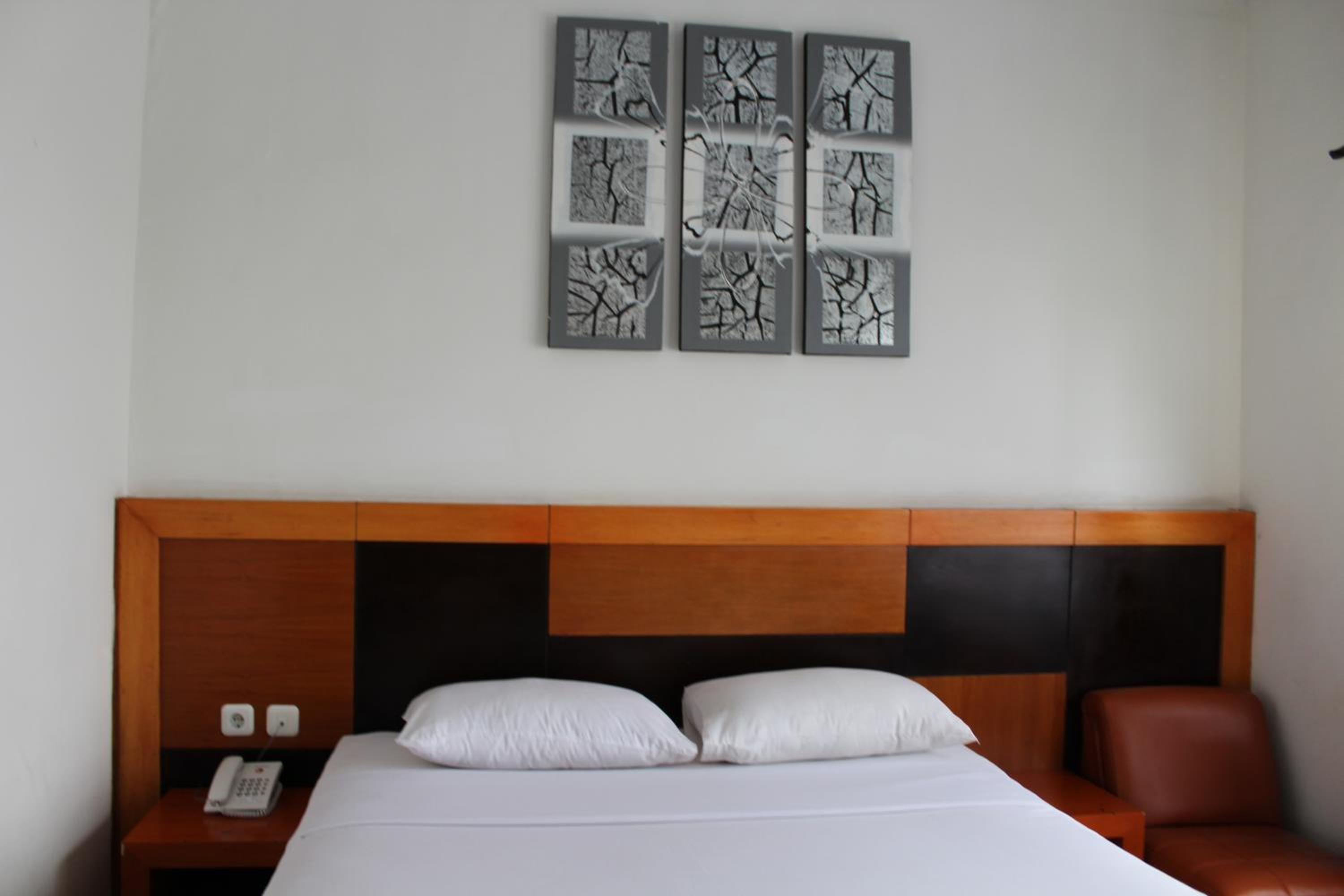hotel grand karawang indah