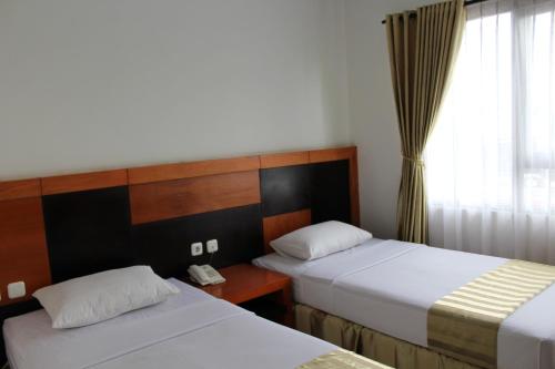 hotel grand karawang indah