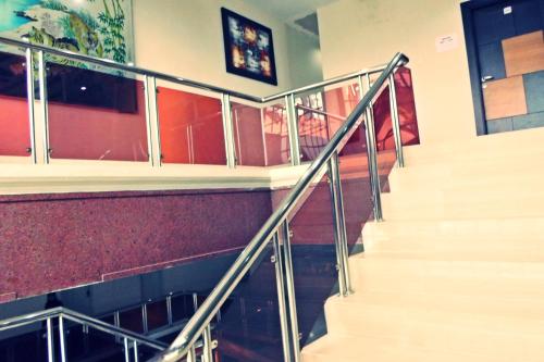 hotel grand karawang indah