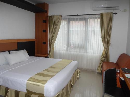 hotel grand karawang indah