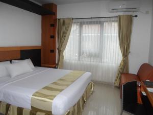 hotel grand karawang indah