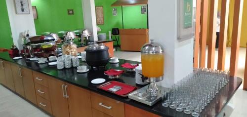 hotel grand karawang indah