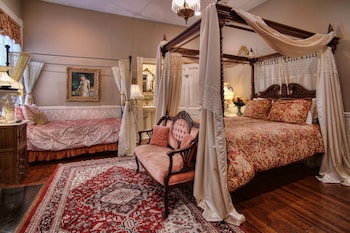 mcmillan inn bed and breakfast