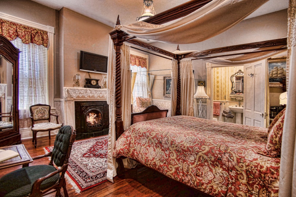 mcmillan inn bed and breakfast