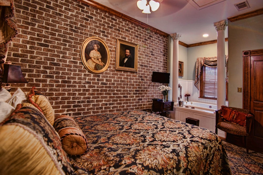 mcmillan inn bed and breakfast