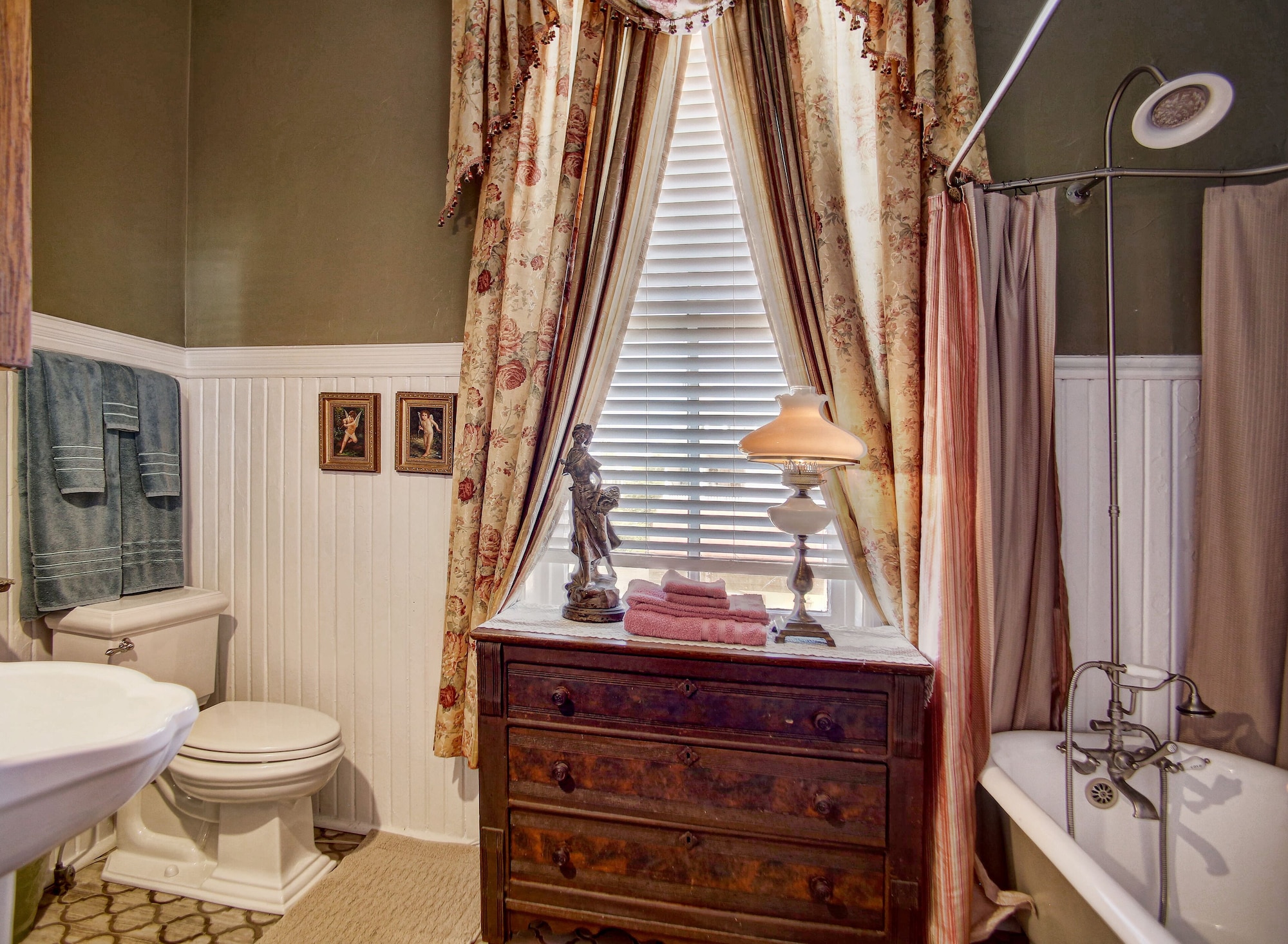 mcmillan inn bed and breakfast