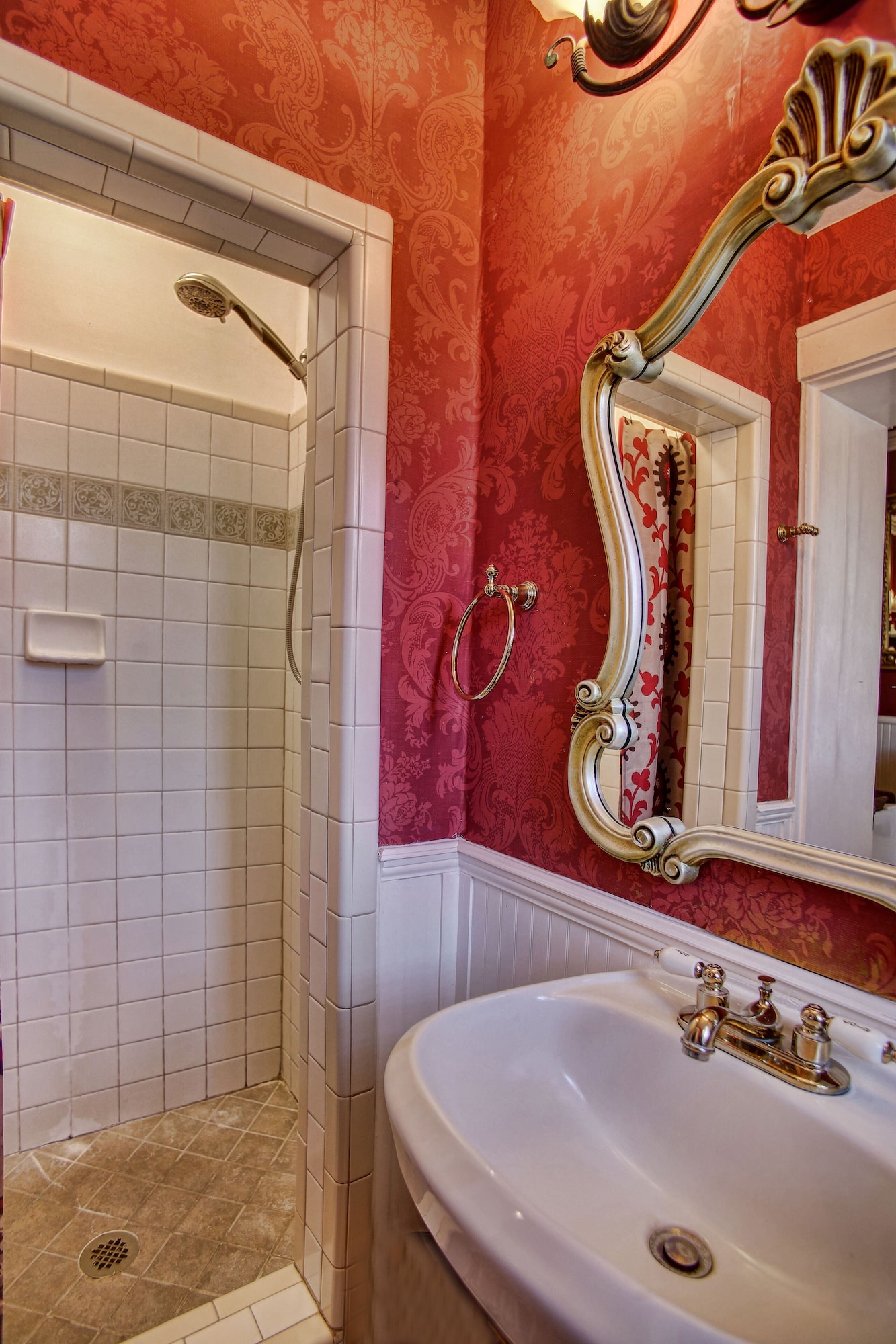 mcmillan inn bed and breakfast