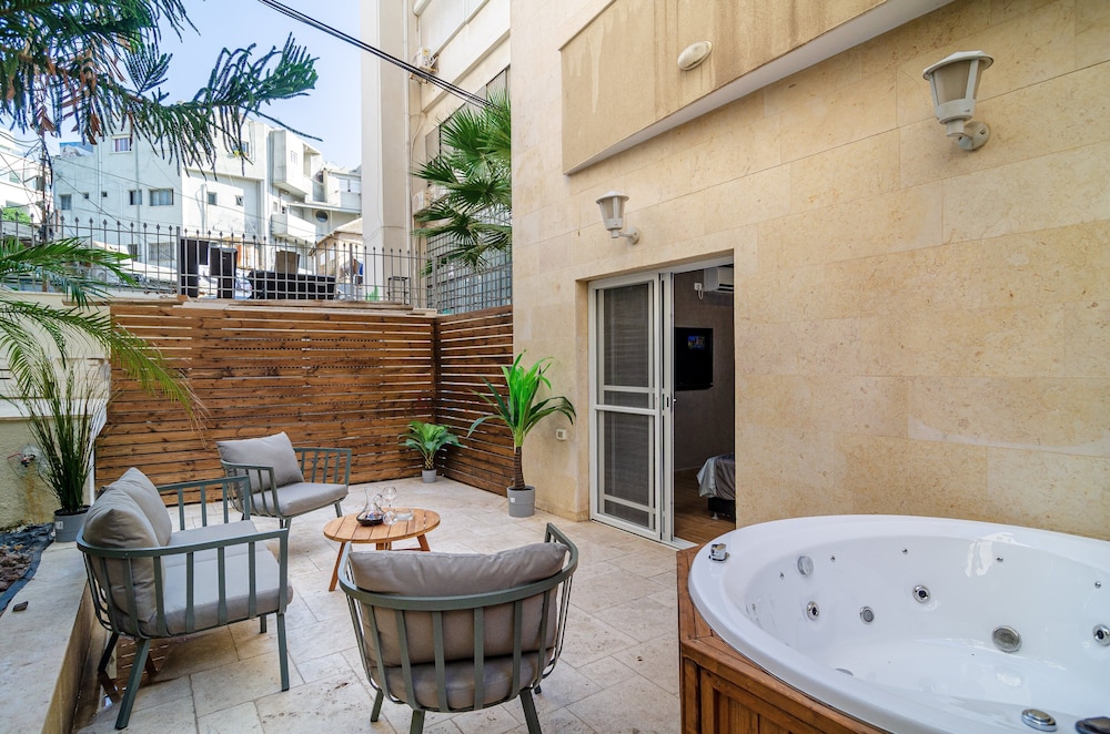 tel aviv