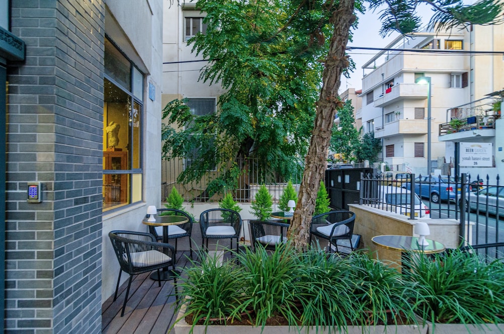 beer garden hotel