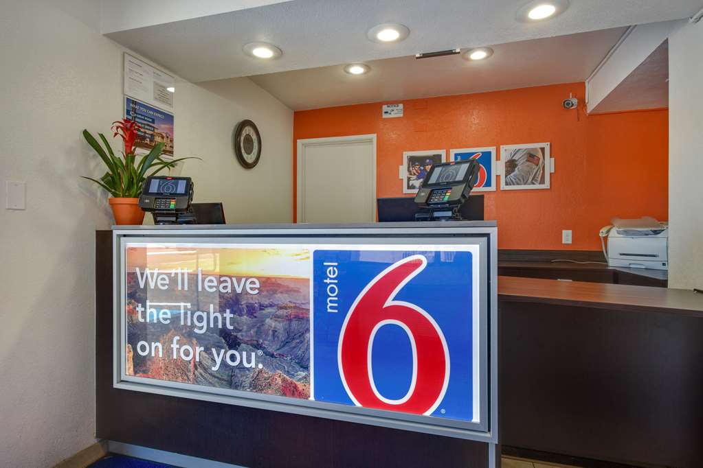 motel 6 tempe az broadway asu