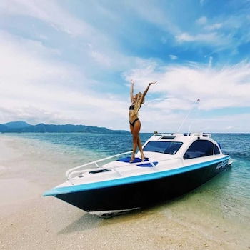 gili ocean club adults only