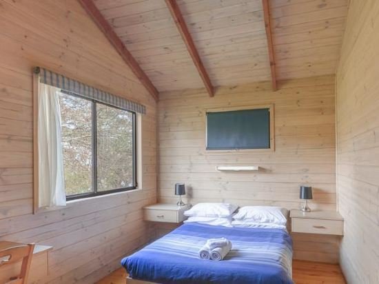 Lakes And Craters Holiday Park,Port Campbell>>Camperdown,2 star
