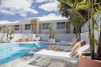 sunnymead hotel