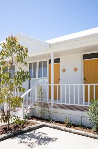 sunnymead hotel