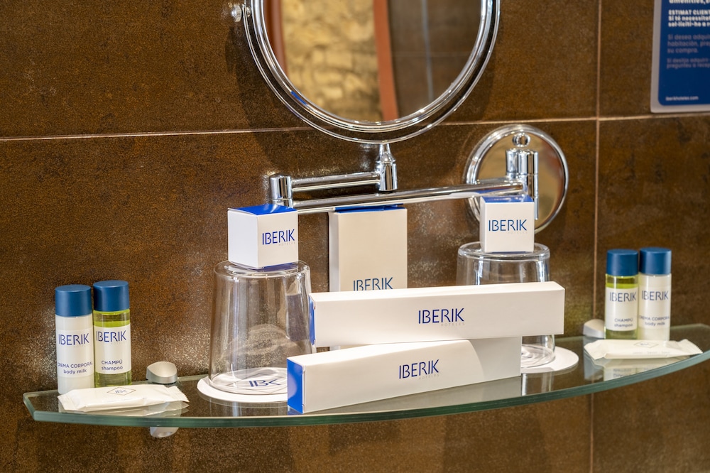 iberik hotel balneari rocallaura