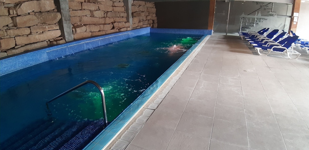 iberik hotel balneari rocallaura