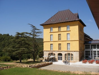 Iberik Hotel Balneari Rocallaura,In A Rural Location,4 star