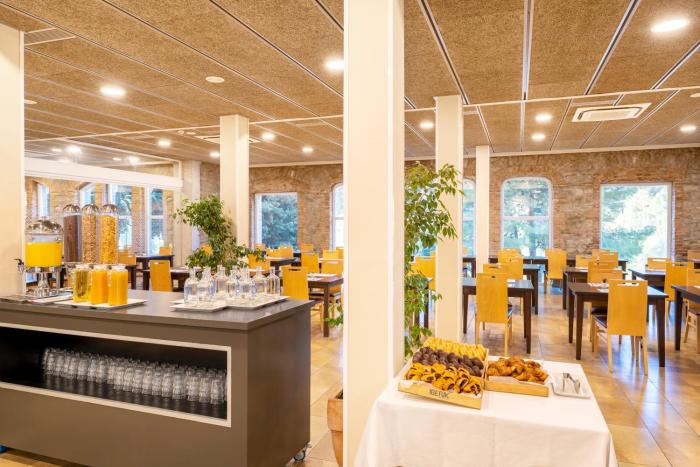 iberik hotel balneari rocallaura