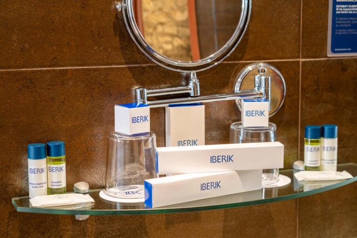 iberik hotel balneari rocallaura