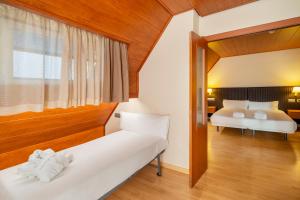 iberik hotel balneari rocallaura