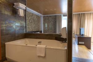 iberik hotel balneari rocallaura