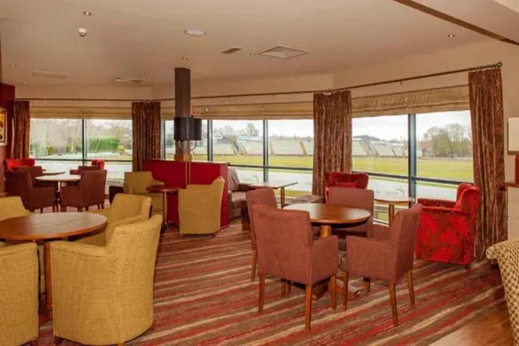 premier inn worcester city centre