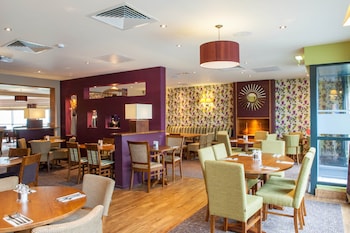 premier inn worcester city centre
