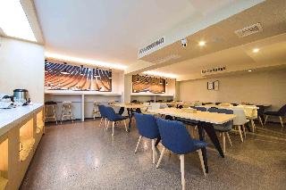 hanting hotel shanghai zhizaoju road