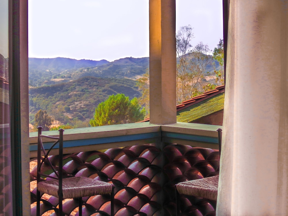 topanga canyon inn bandb