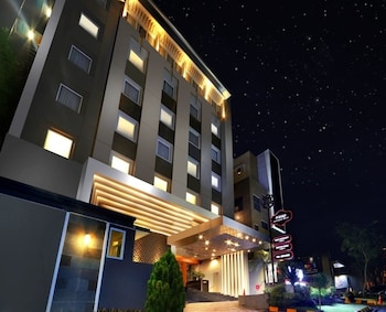 Pranaya Boutique Hotel,Bumi Serpong Damai>>Banten,4 star