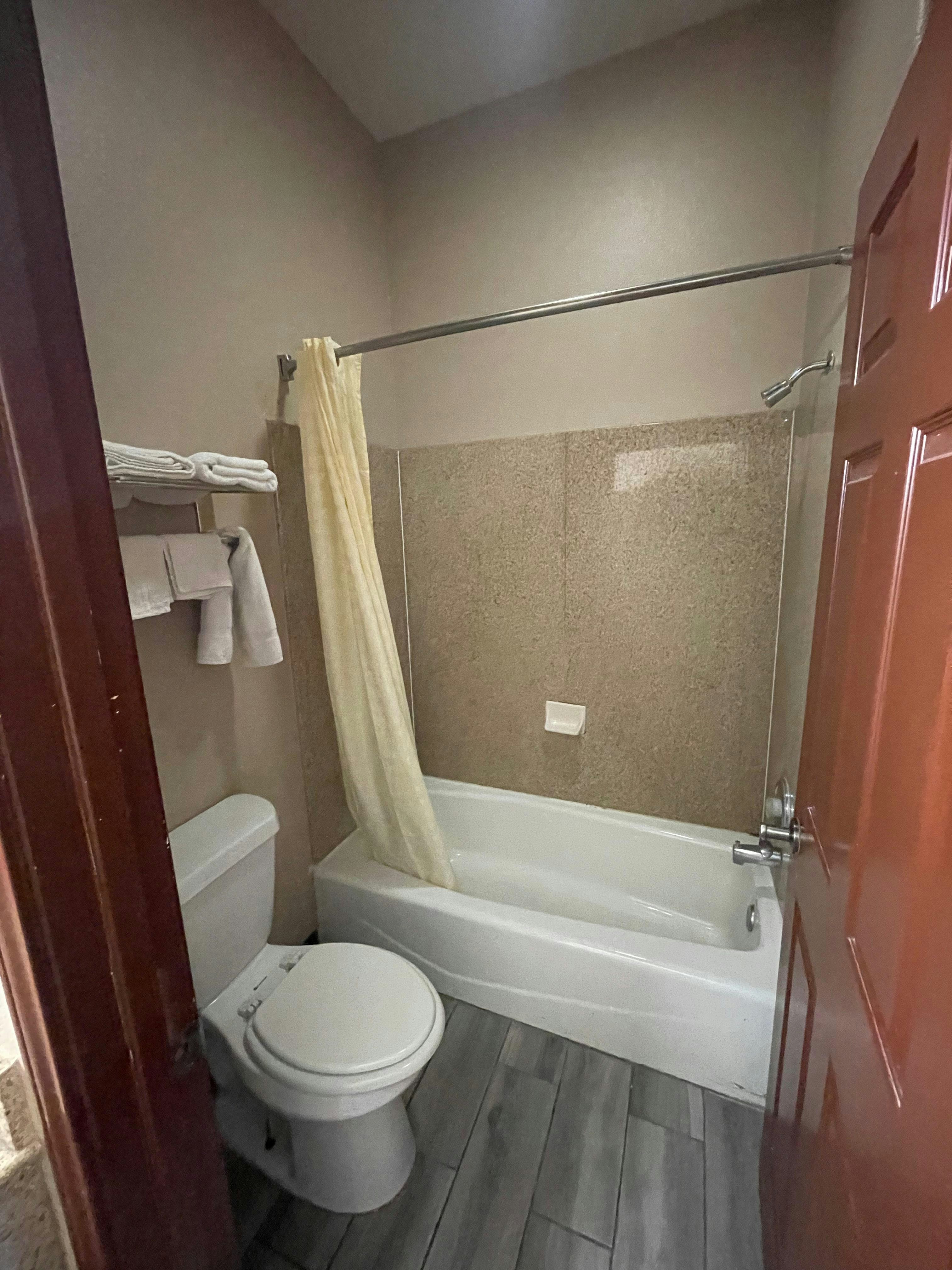 airport inn and suites corpus christi i 37