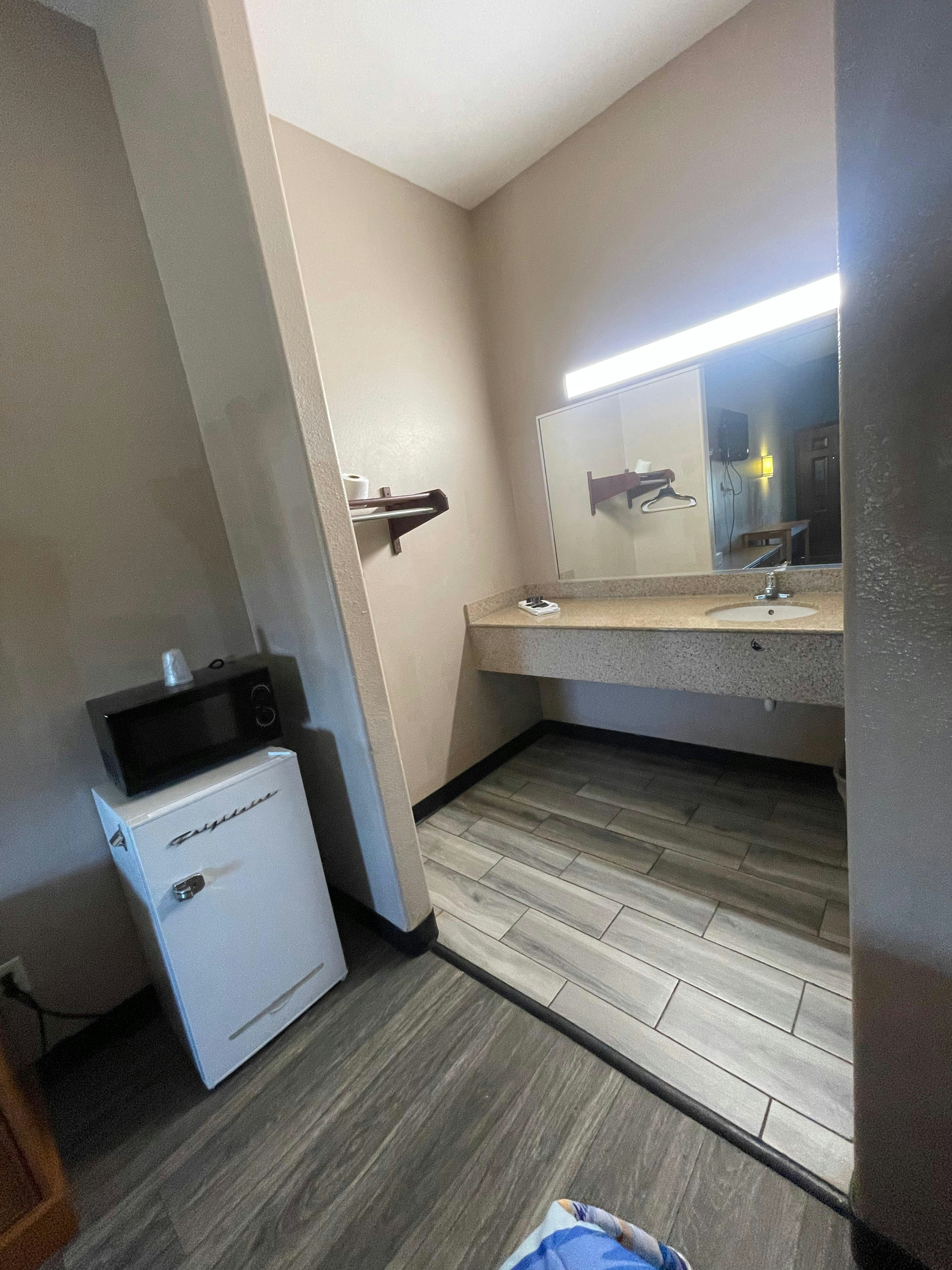 airport inn and suites corpus christi i 37