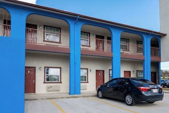 airport inn and suites corpus christi i 37
