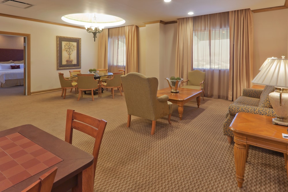 crowne plaza torreon an ihg hotel