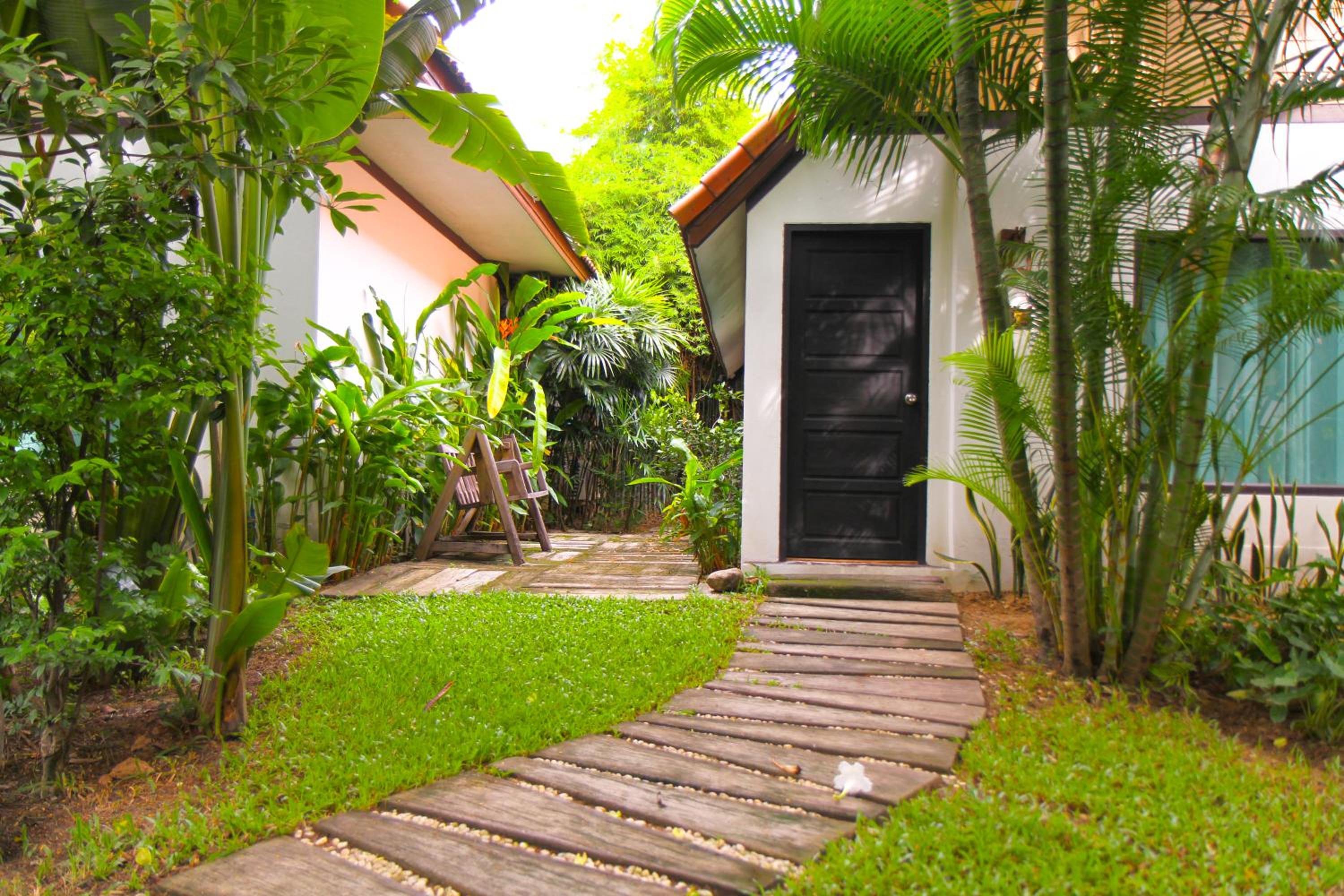 e outfitting boutique hotel chiangmai