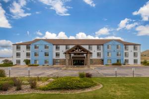 comfort inn and suites