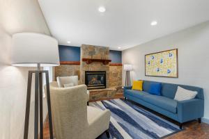 comfort inn and suites