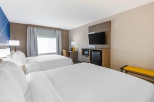 comfort inn and suites