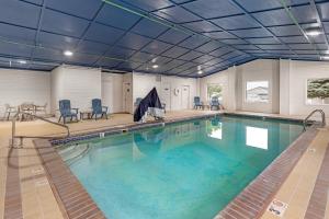 comfort inn and suites