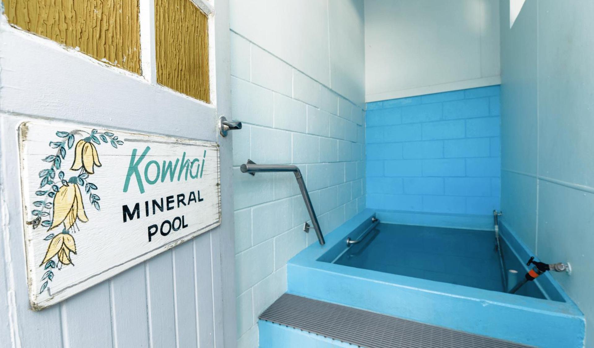 kowhai motel