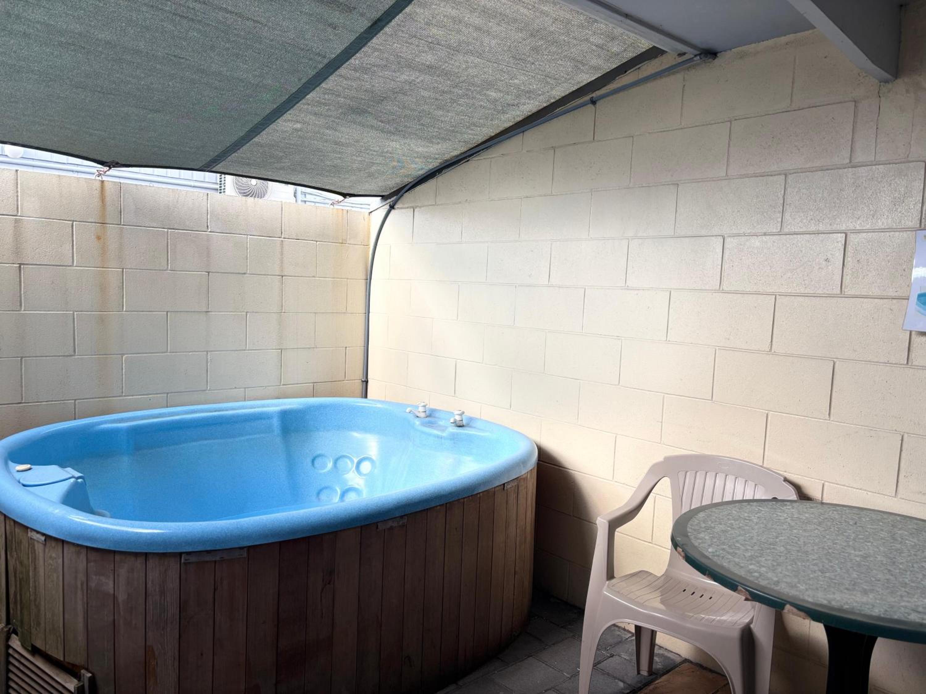 kowhai motel