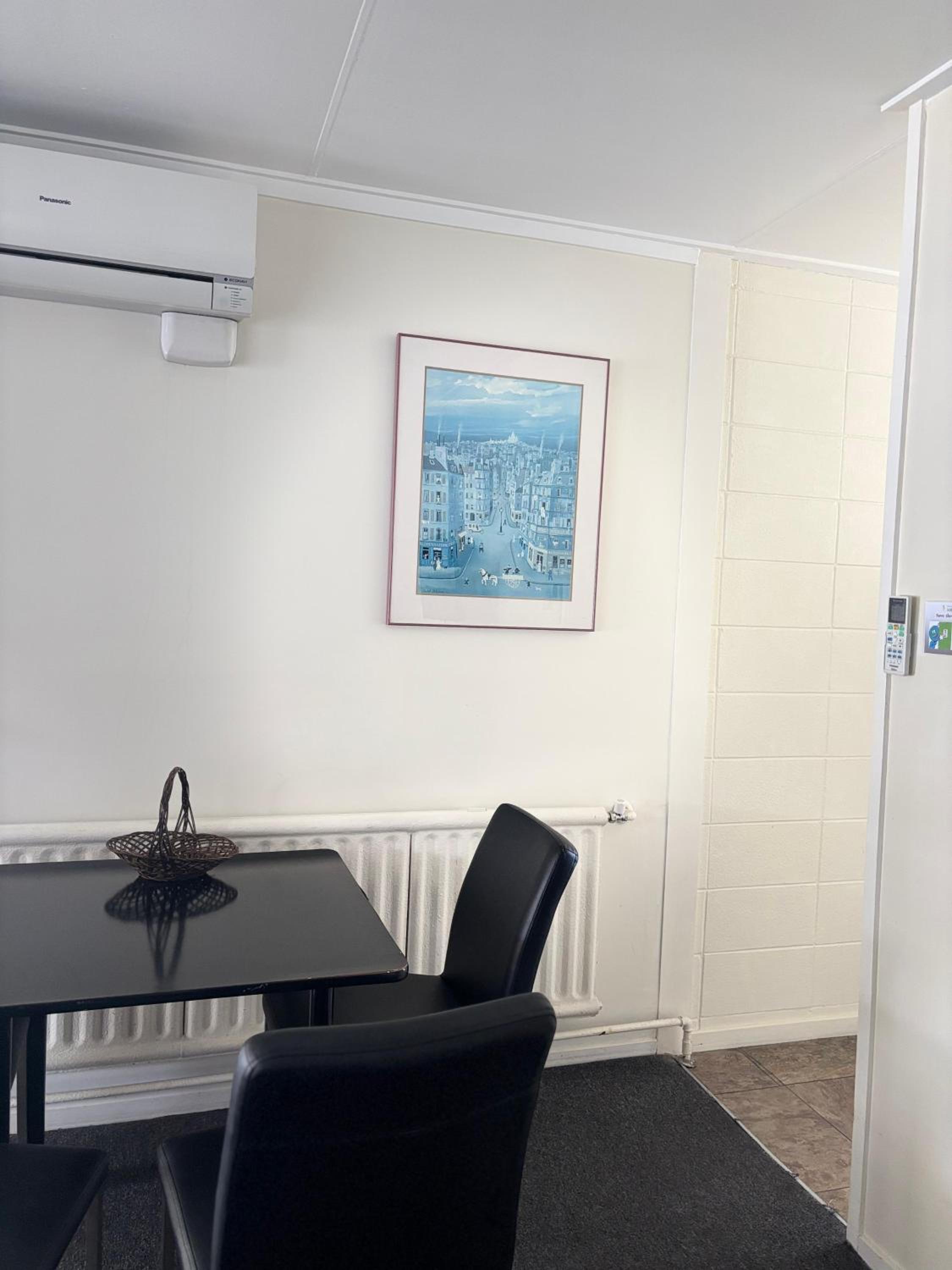 kowhai motel