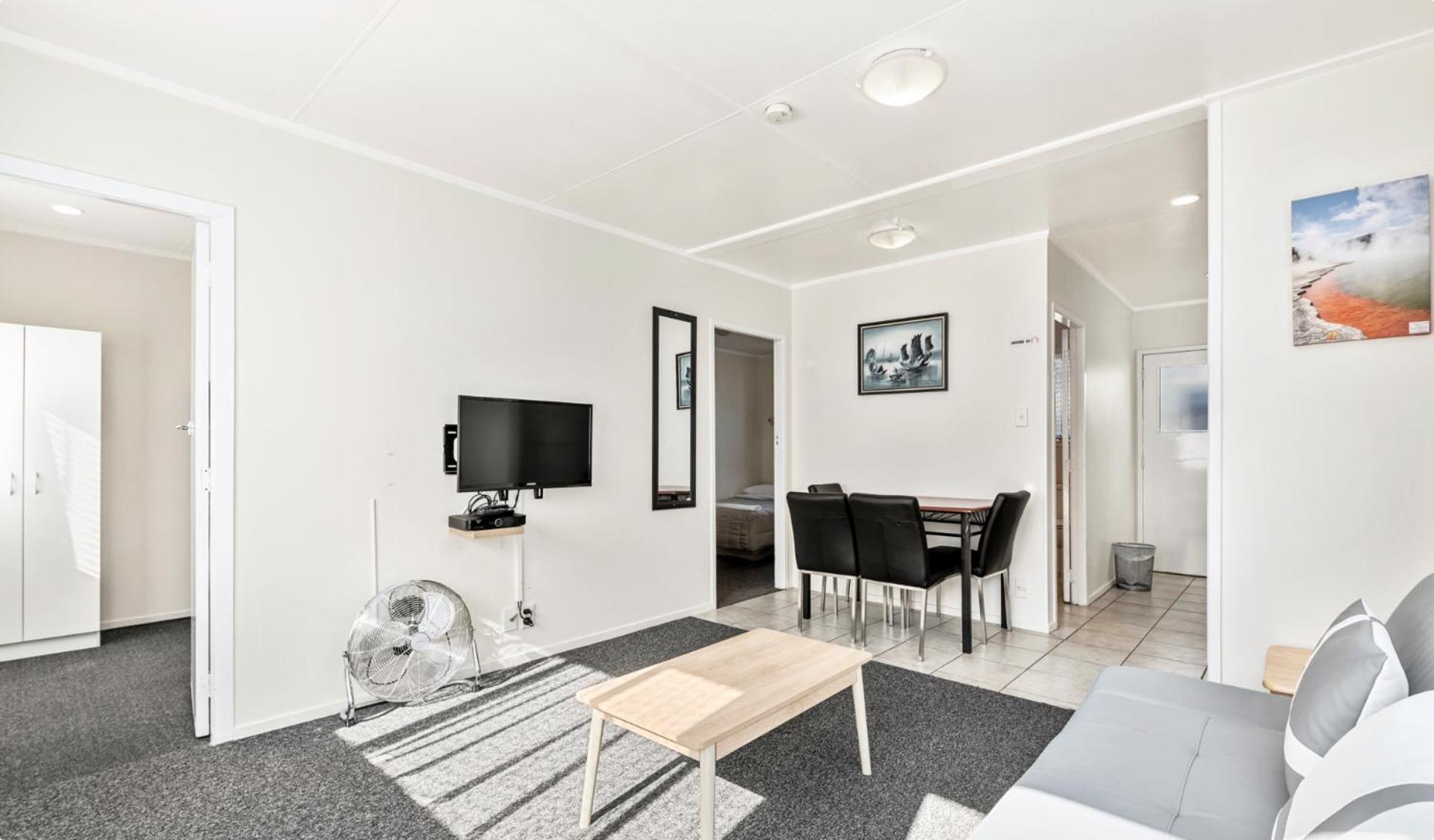 kowhai motel