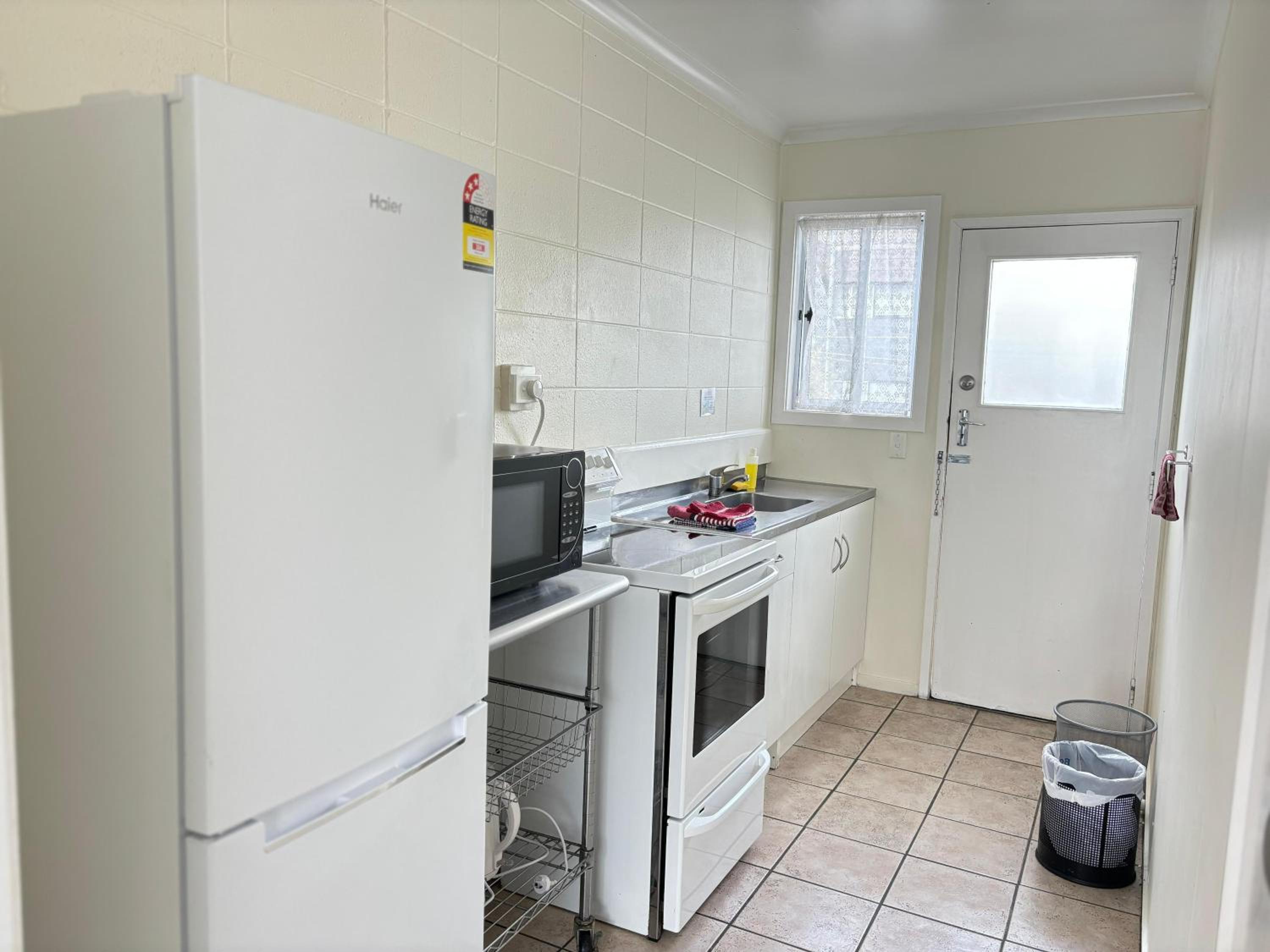 kowhai motel
