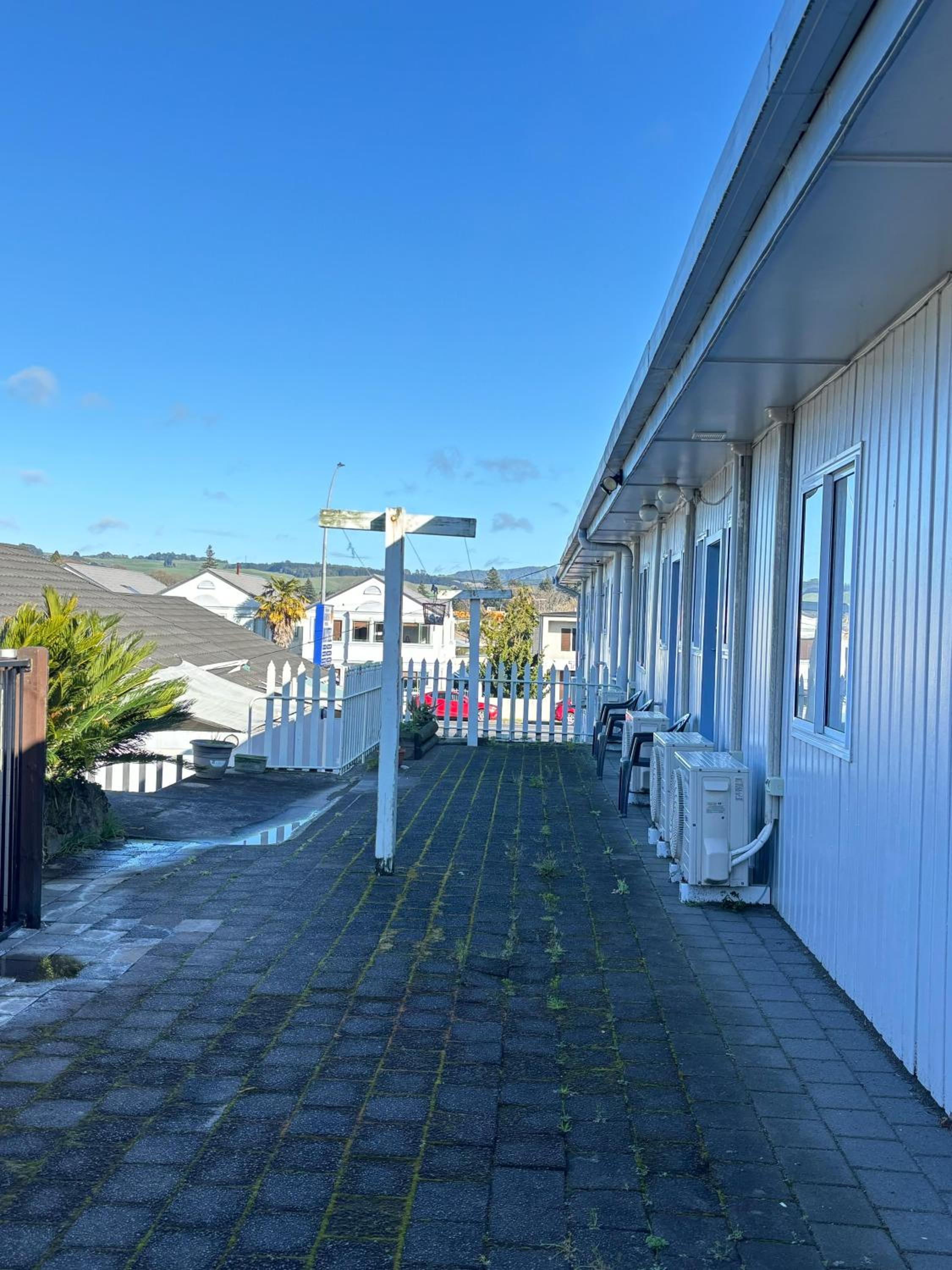 kowhai motel