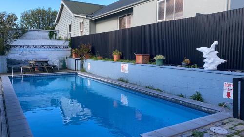 kowhai motel