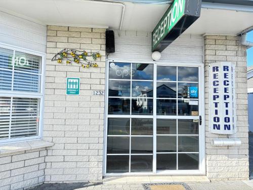 kowhai motel