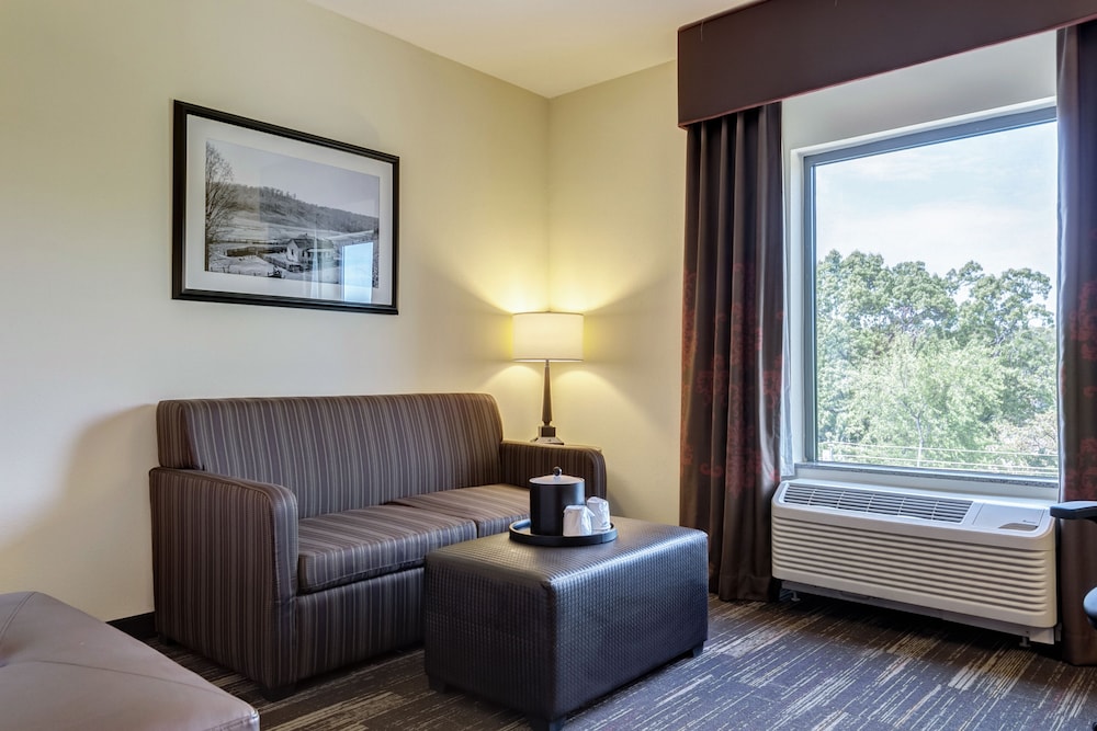 hampton inn poplar bluff