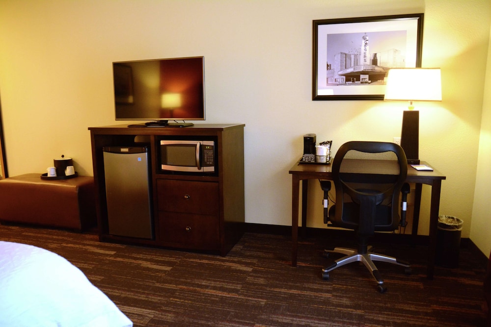 hampton inn poplar bluff