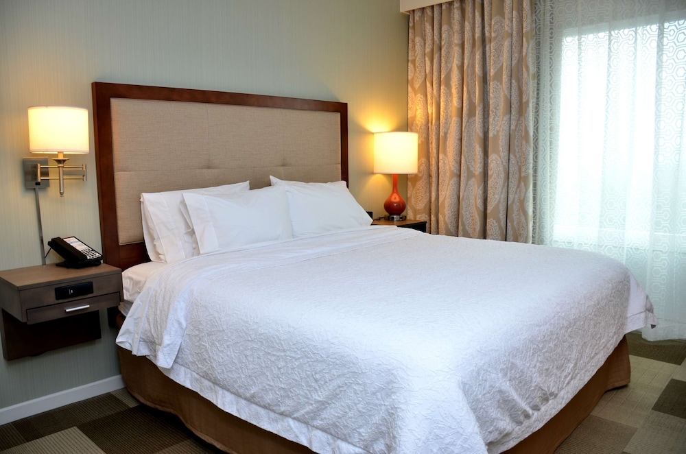 hampton inn and suites deland